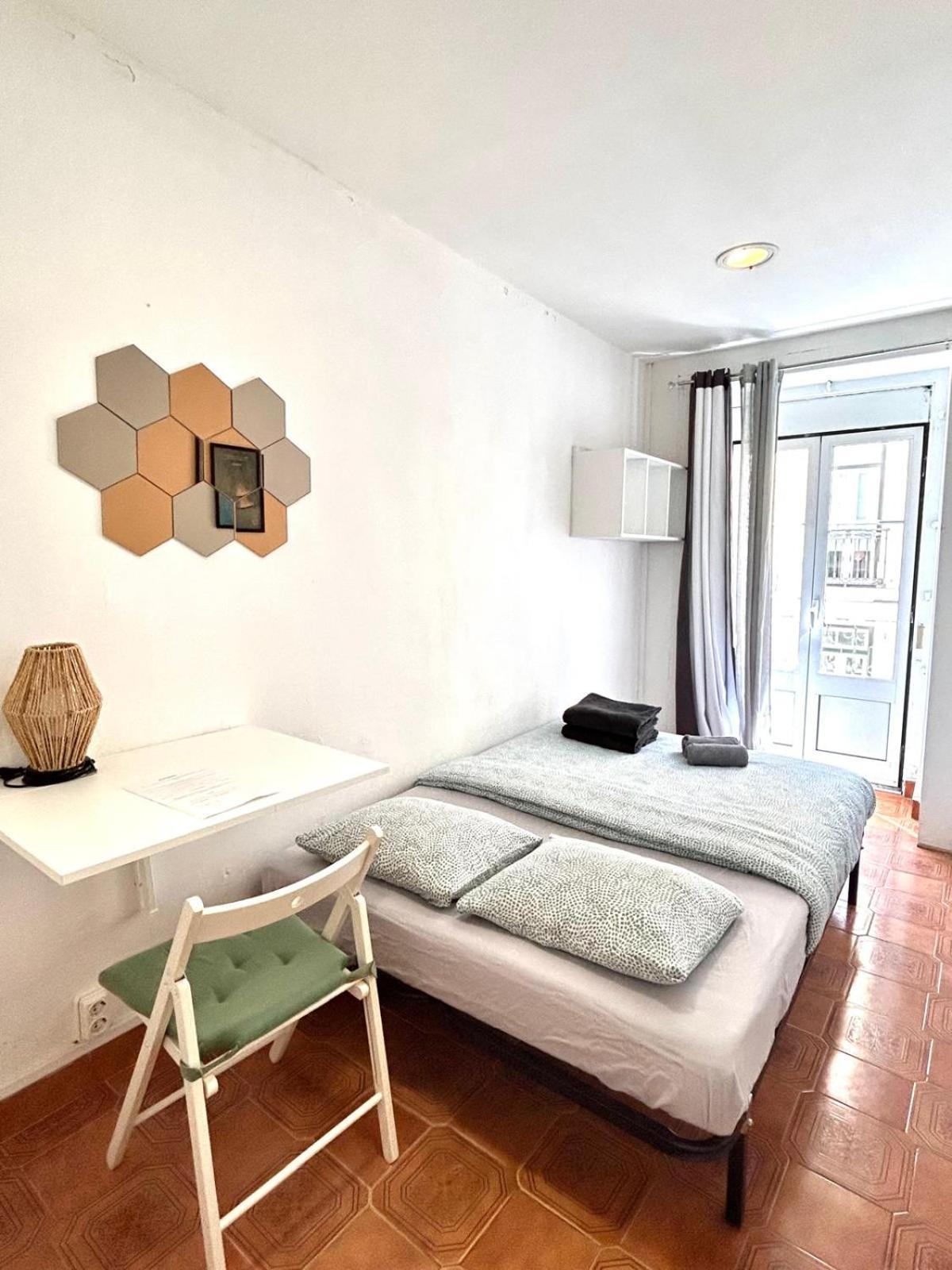 Shared Apartment With Bright Private Patio In Lisboa ภายนอก รูปภาพ