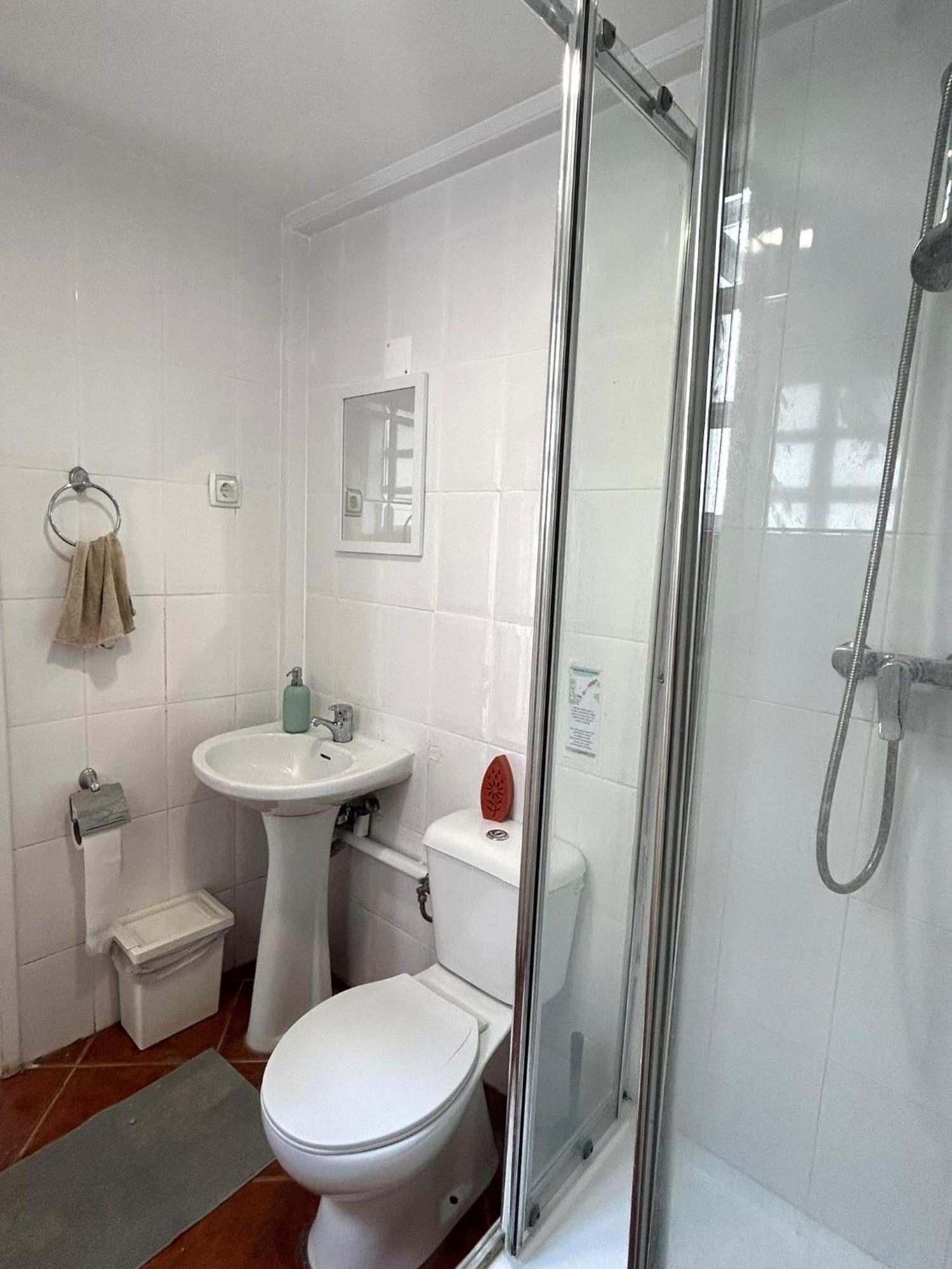 Shared Apartment With Bright Private Patio In Lisboa ภายนอก รูปภาพ