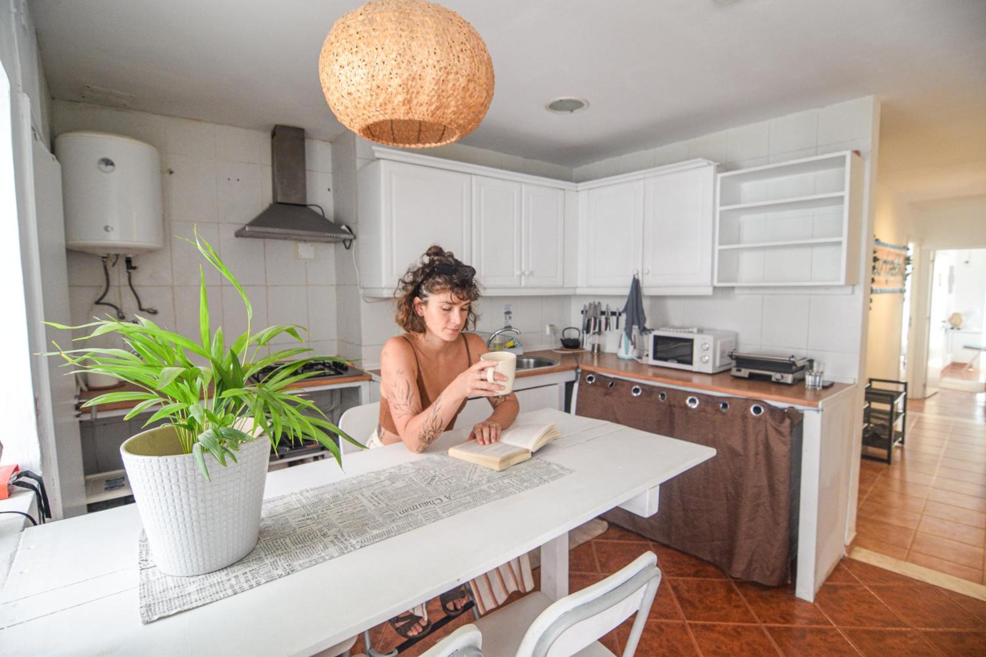 Shared Apartment With Bright Private Patio In Lisboa ภายนอก รูปภาพ